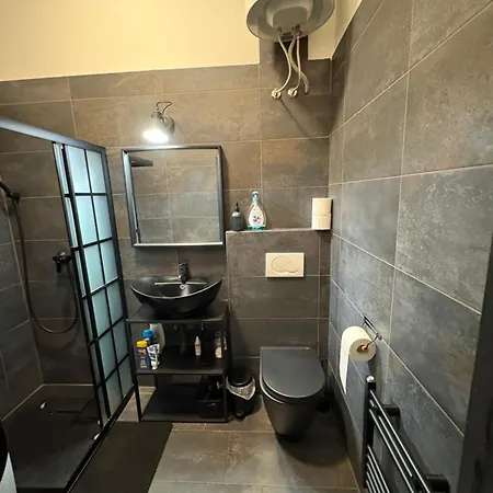 Industrial Zone -studio 4 Apartment